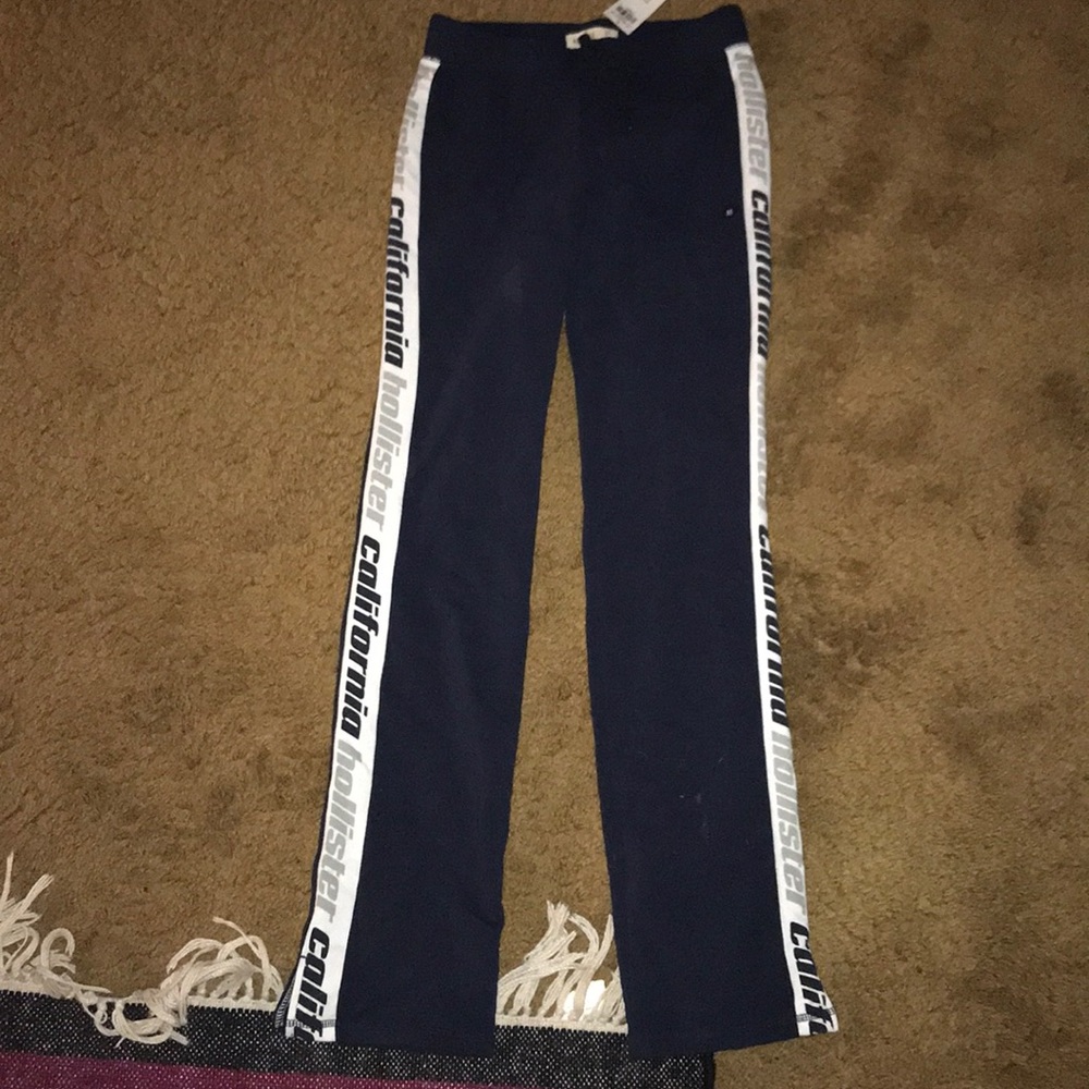 Hollister navy blue pants